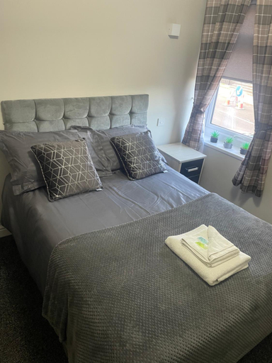 Bedroom 4, The Railway Crossings Inn, Durham