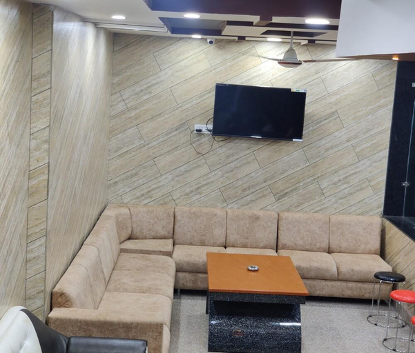 Others 3, The Elegance , Reasi