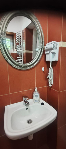 Bathroom 2, Pokoje "u Romana", Piotrków Trybunalski