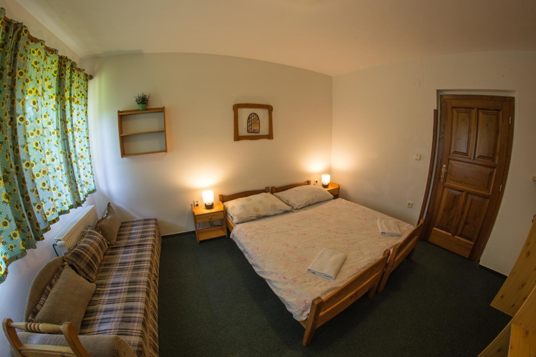 Bedroom 2, Treti chalupa U Smrciny, Trutnov
