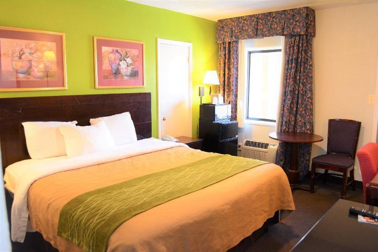 Bedroom 2, Budget Inn Falls Church, Fairfax