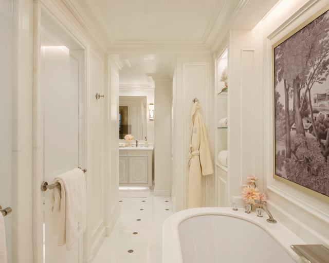 Bathroom 4, Four Seasons Hotel George V Paris, Paris