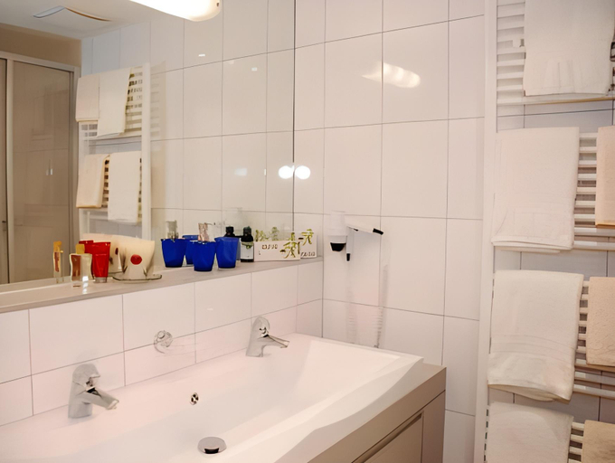 Bathroom 2, Apart-Garni Alpevita, Schwaz