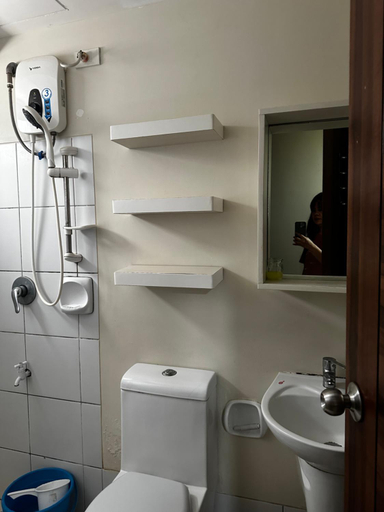 Bathroom 2, Jojies Crib Horizons101 2bedrooms, Cebu City