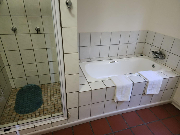 Bathroom 4, Okiep Country Hotel, Namakwa