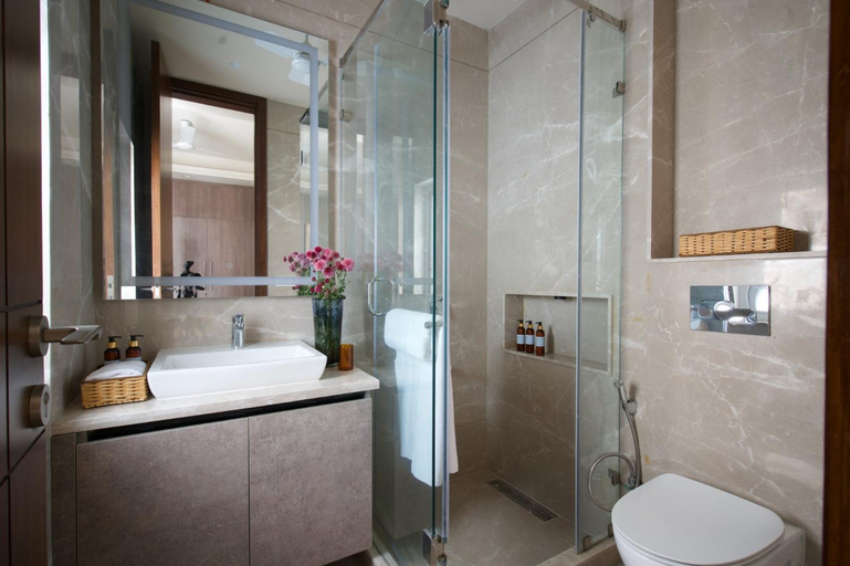 Bathroom 2, The Urban Nest by The Blue Kite - 3BHK Spacious & Modern Apartments With Kitchen & Wifi, Delhi