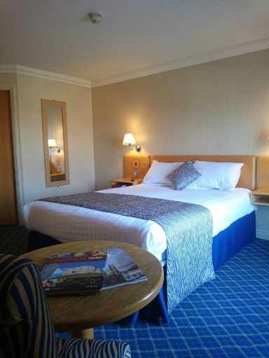 Bedroom 3, The Queens Hotel, York