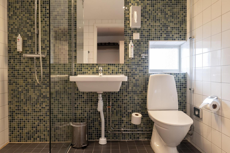 Bathroom 4, Good Morning+ Malmo, Malmö