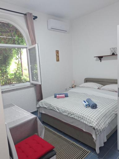 Bedroom 5, Room Nena, Senj