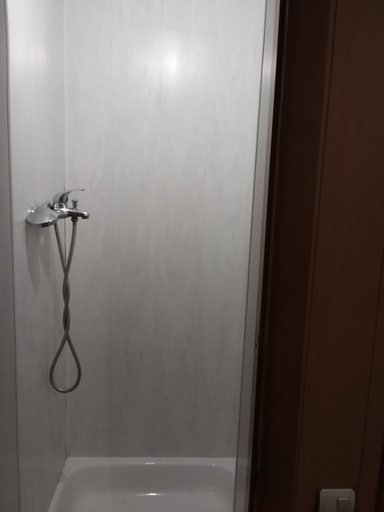 Bathroom, POLYGLOTS, Odes'ka