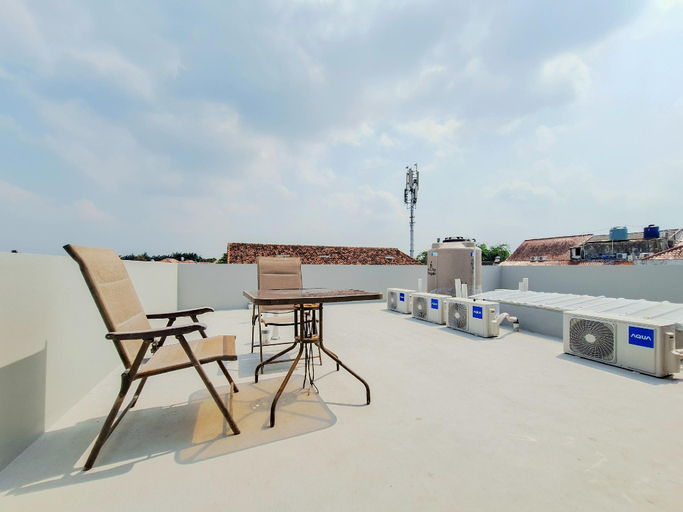 Public Area 3, RedDoorz Syariah @ DNA Home Seturan Yogyakarta, Sleman