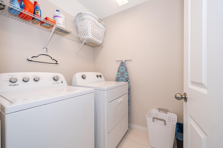 Bathroom 4, Luxury Town Home With Splash Pool in Solara Resort, Osceola