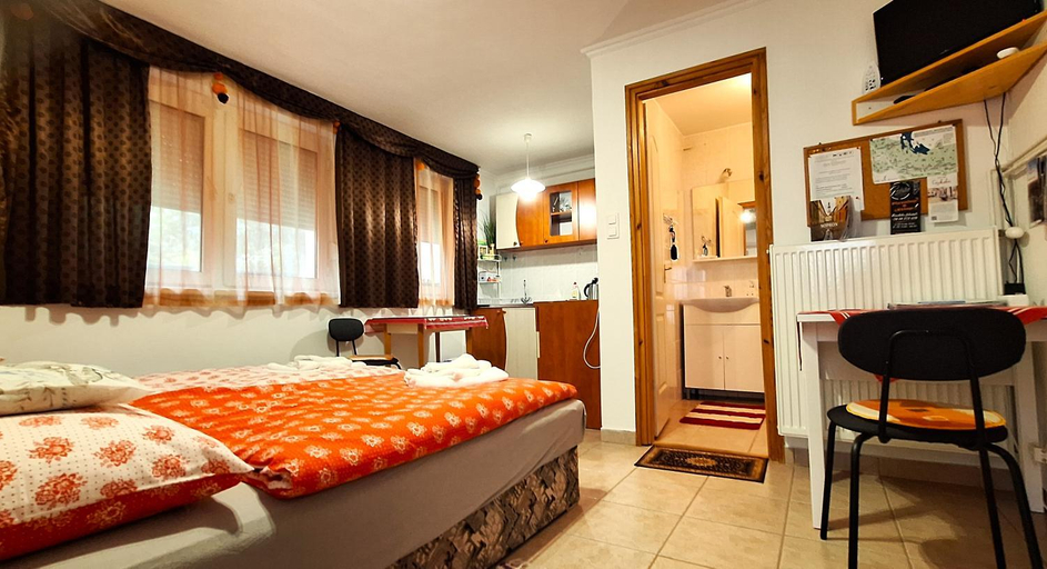 Bedroom 1, Julia Vendeghaz Sarrod, Sopron-Fertőd