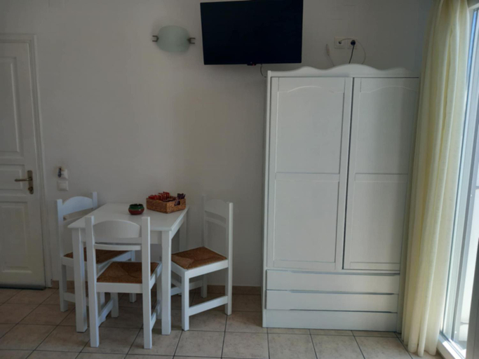 Others 4, Studios Margarita, South Aegean