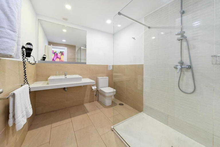 Bathroom 4, Hotel Altamar, Las Palmas