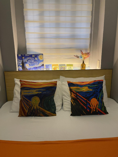 Bedroom, Van Gogh Capsule Room Netflix 100mbps, Balanga City