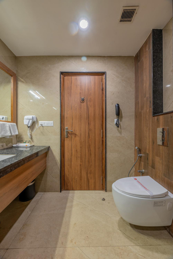 Bathroom 3, Hotel Highway King Bagru, Jaipur