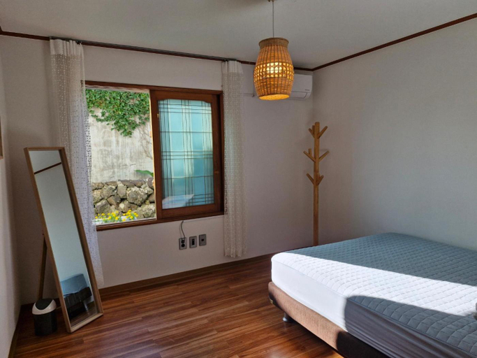 Bedroom 3, Jeju Stonestay Dokchaeminbak, Seogwipo