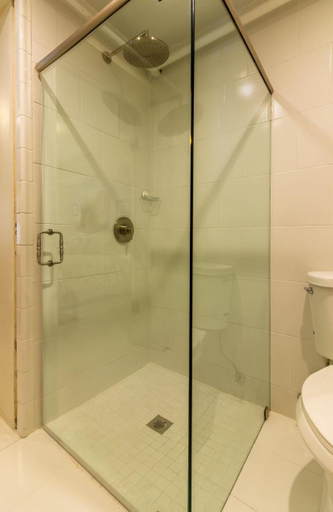 Bathroom 4, Amethyst Garden, Chatham