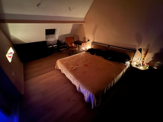 Bedroom 3, La Grange de Saint-Martin / Les ecuries du Chateau St-Martin, Puy-de-Dôme