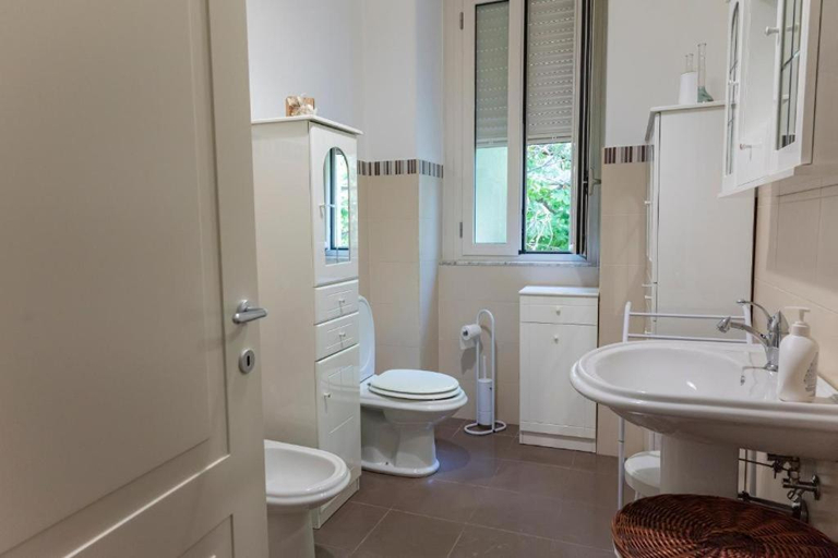 Bathroom 2, LN ETNA HOUSE-villa ad uso esclusivo, Catania