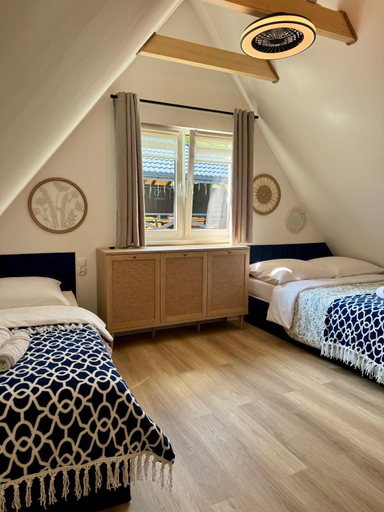 Bedroom 3, Zajecza Nora, balia ogrodowa, Lesko