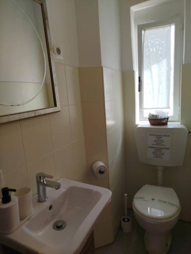 Bathroom, CasaRA, Bari