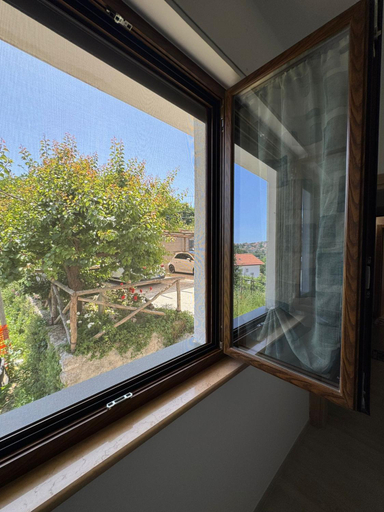 Others 2, Acunto's Homes, Napoli