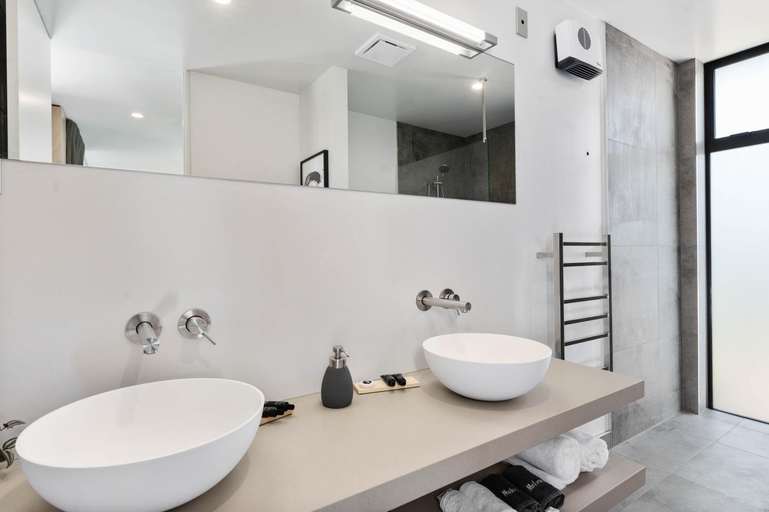 Bathroom 4, Toka Ridge, Rotorua