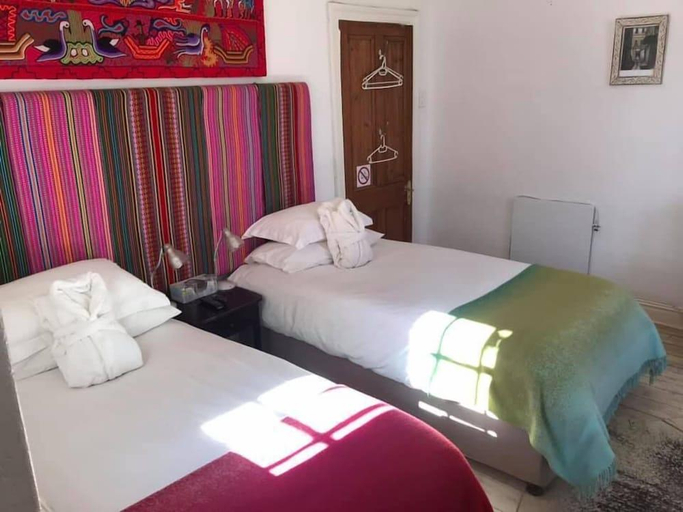 Bedroom 3, The Ibis Lounge, Cacadu
