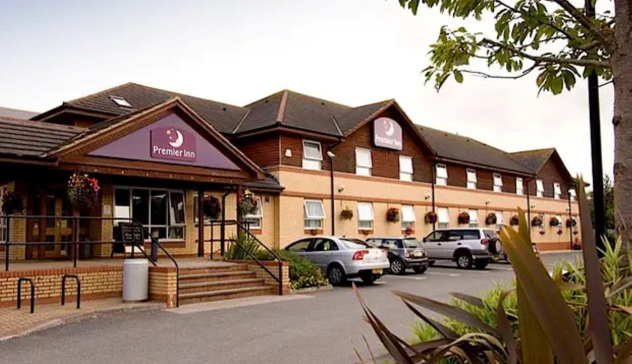 Exterior & Views 2, Premier Inn Barnstaple, Devon