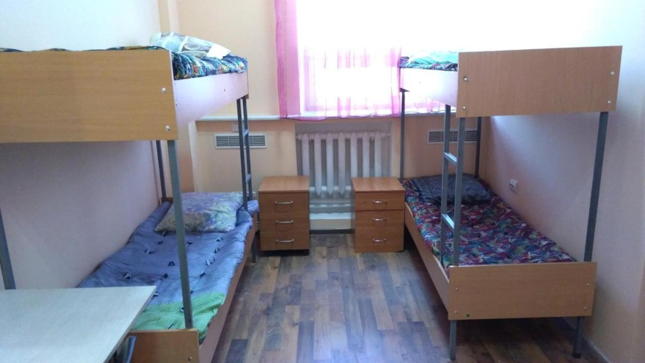Others 4, Хостел Кіото, Desnians'kyi