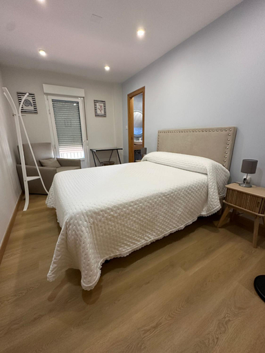 Bedroom 2, Hostal Monica, Burgos