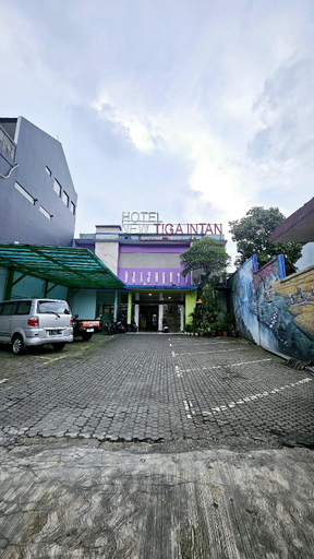 Exterior & Views 1, New Tiga Intan Hotel, Bandung