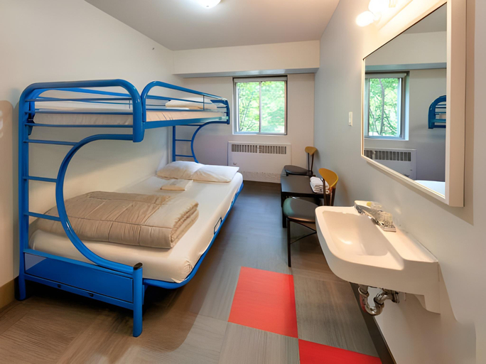 Bedroom, HI Edmonton - Hostel, Division No. 11