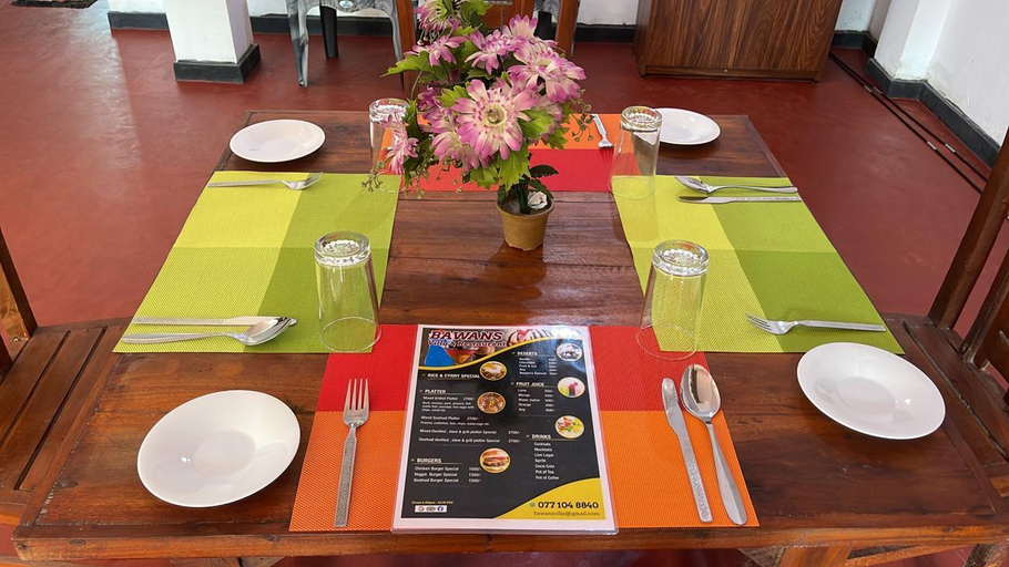 Food & Drinks 5, BAWANS VILLA Holiday Home for Family or Group, Hikkaduwa