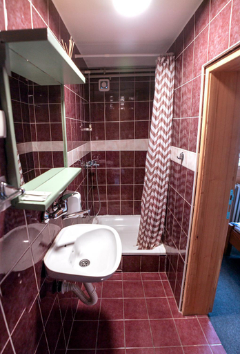 Bathroom 4, Gorski Vrt, Novi Sad