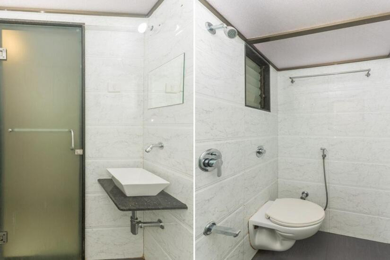 Bathroom 5, Hotel Apex Regency, Mumbai City