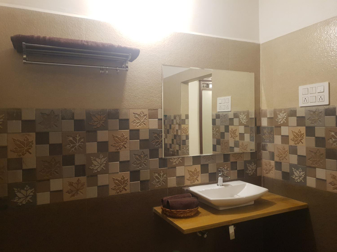 Bathroom 2, AM Hotel Kollection- Maangarh, Ratlam, Ratlam
