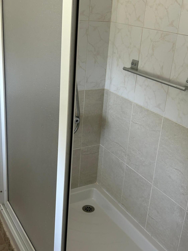 Bathroom 5, PENSION* AS VINAS, Lugo