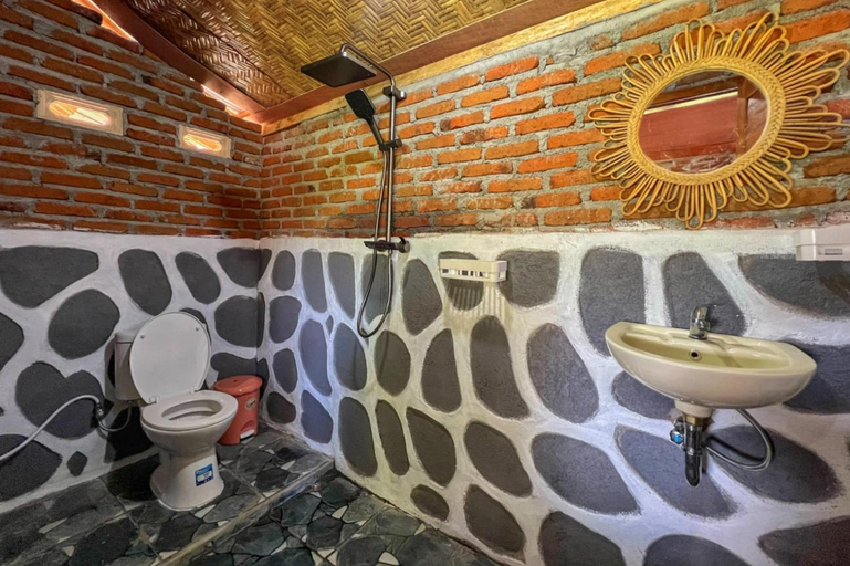 Bathroom, Tereng Wilis bungalows, Lombok