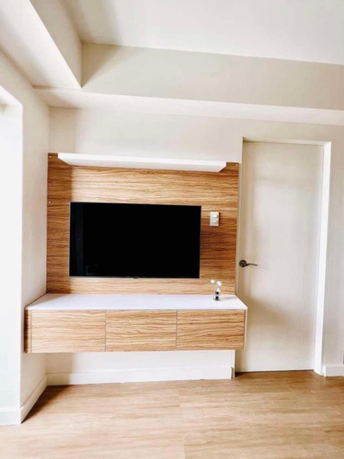 Others 5, 1 BR Condo Unit at The Celandine Condominium near Ayala Cloverleaf Mall, Quezon City