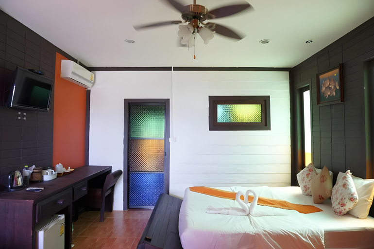 Bedroom 2, Wanghin Bungalow, Don Sak