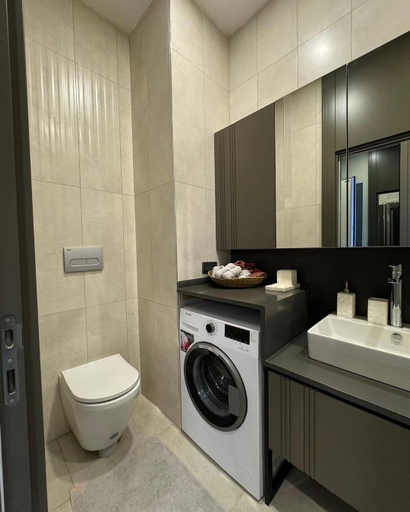 1, L10D10 Hotel, Baku