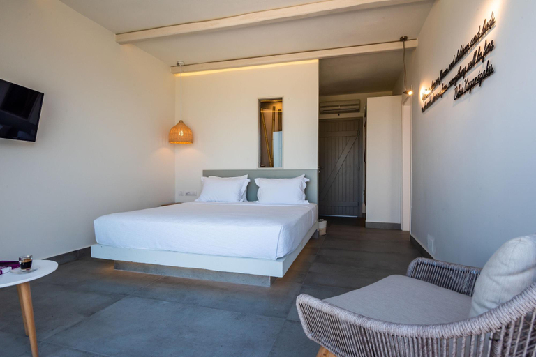 Bedroom 2, Hotel Milos Sea Resort, South Aegean