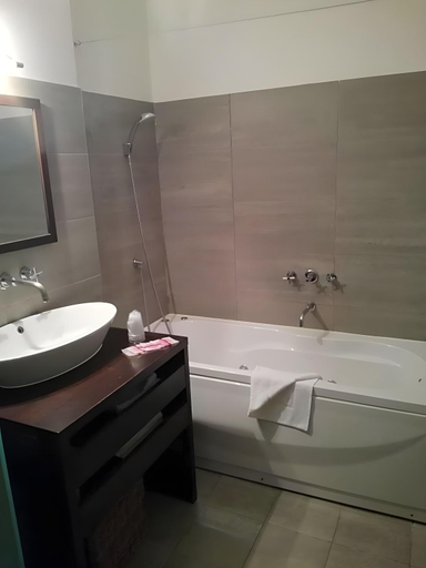 Bathroom 5, Hotel Antares Sport Beauty & Wellness, Verona