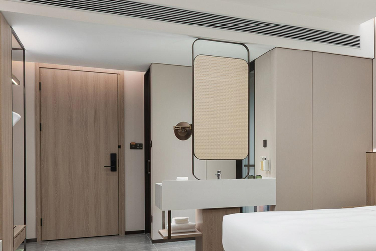 Bedroom 3, Holiday Inn & Suites SHANGHAI CHANGFENG by IHG, Shanghai