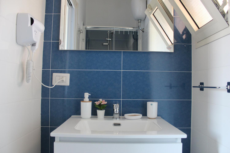 Bathroom 3, Mar Art Sapri, Salerno