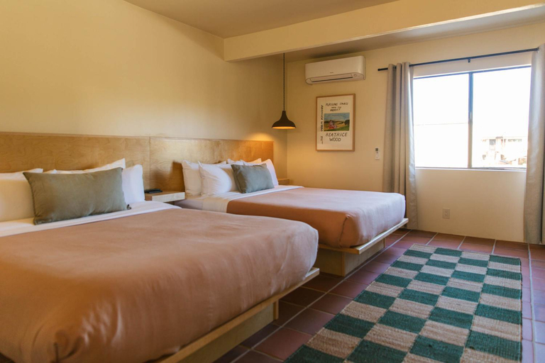 Bedroom 1, Hummingbird Inn, Ventura