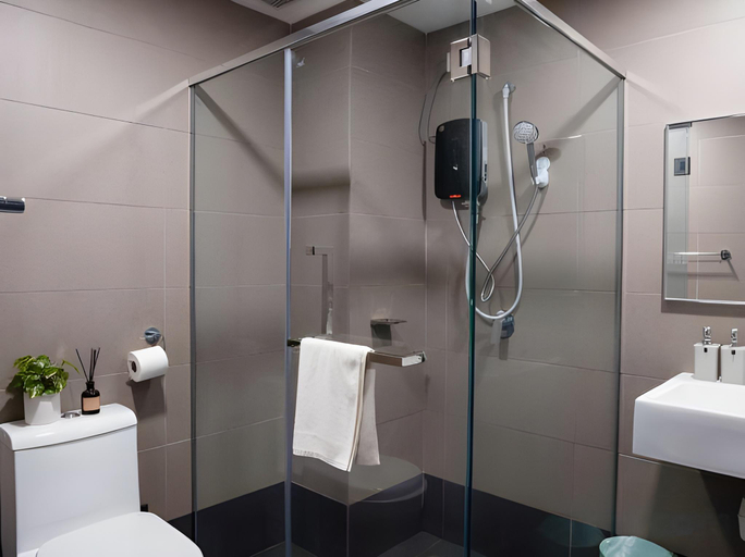 Bathroom 5, Atria Sofo Suites, Petaling Jaya